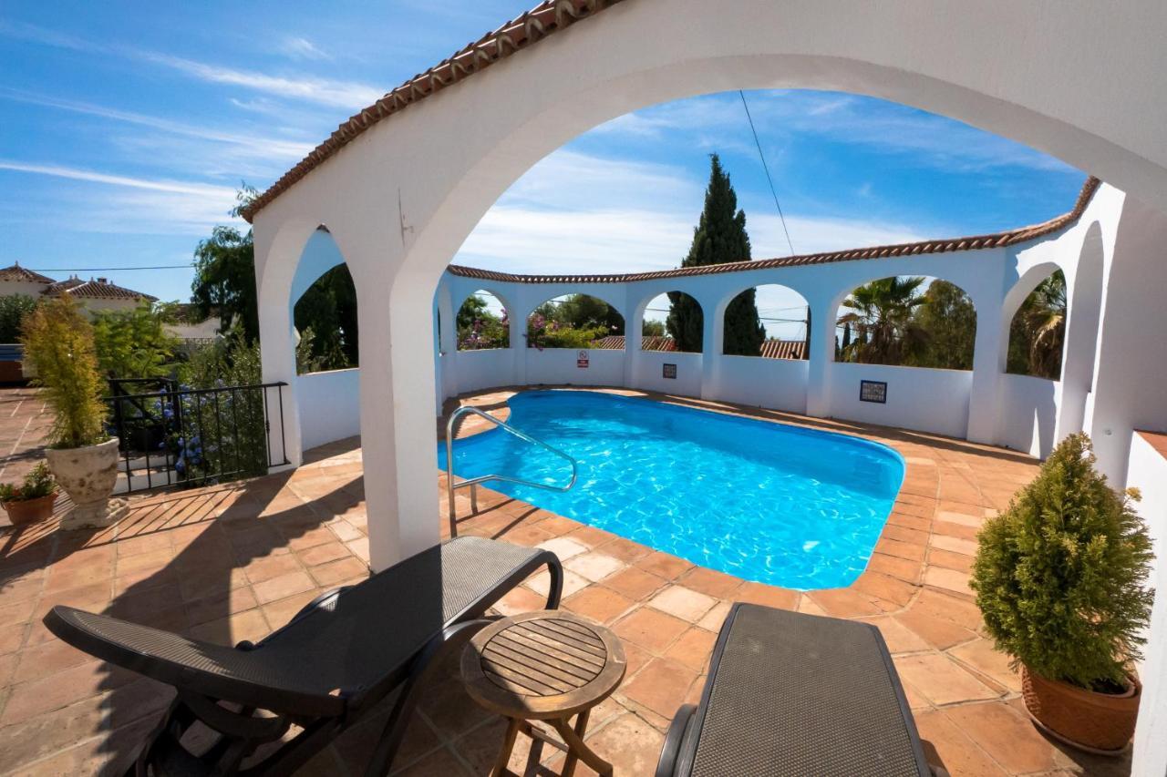 Private Heated Pool, Jacuzzi & 1225M2 Garden In Villa Cipreses フリヒリアナ エクステリア 写真