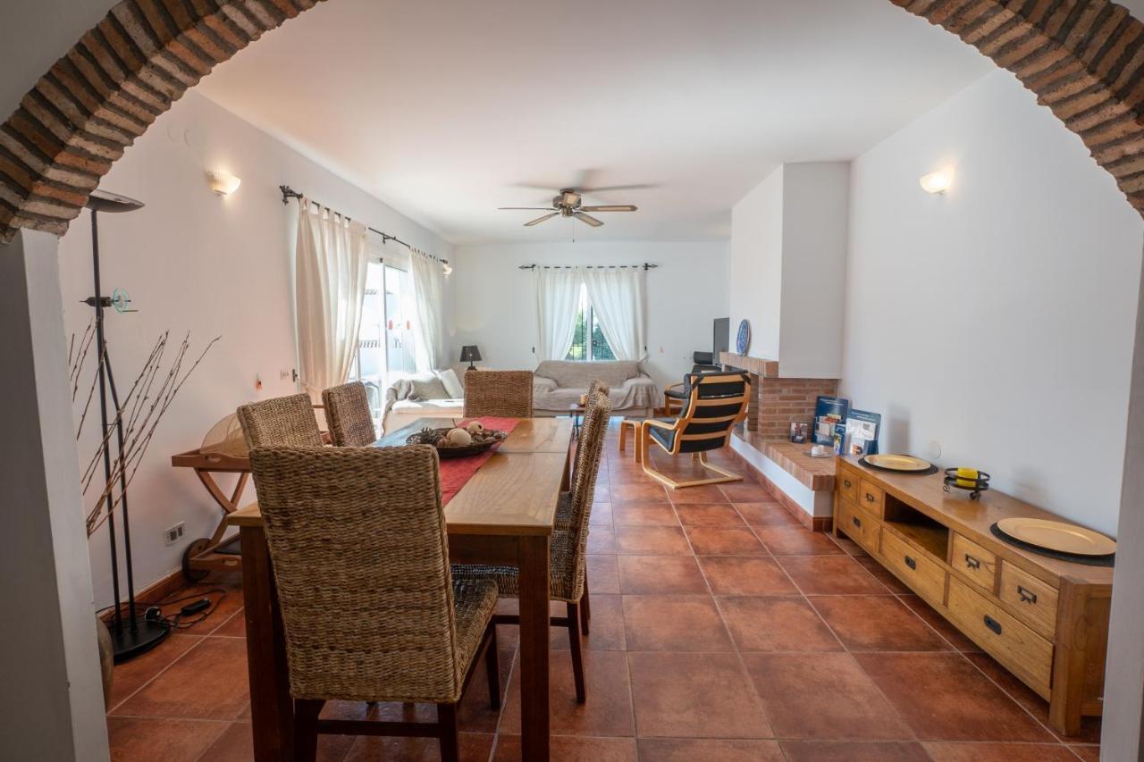 Private Heated Pool, Jacuzzi & 1225M2 Garden In Villa Cipreses フリヒリアナ エクステリア 写真