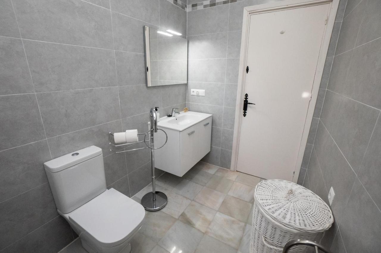 Private Heated Pool, Jacuzzi & 1225M2 Garden In Villa Cipreses フリヒリアナ エクステリア 写真