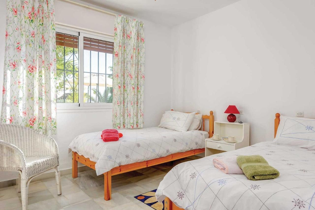 Private Heated Pool, Jacuzzi & 1225M2 Garden In Villa Cipreses フリヒリアナ エクステリア 写真